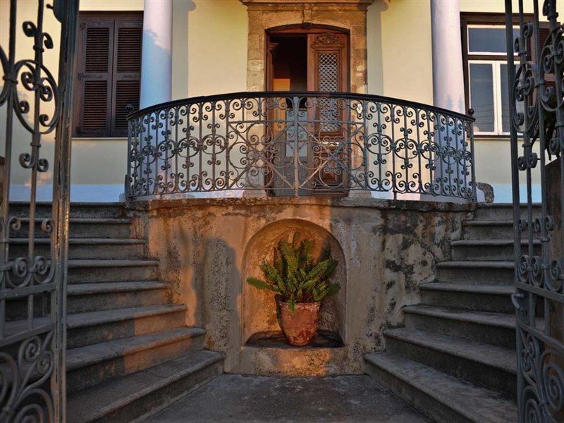 Doma Hotel Chrissi Akti Chania